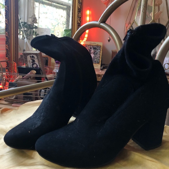 black sock boot heel - Picture 2 of 2